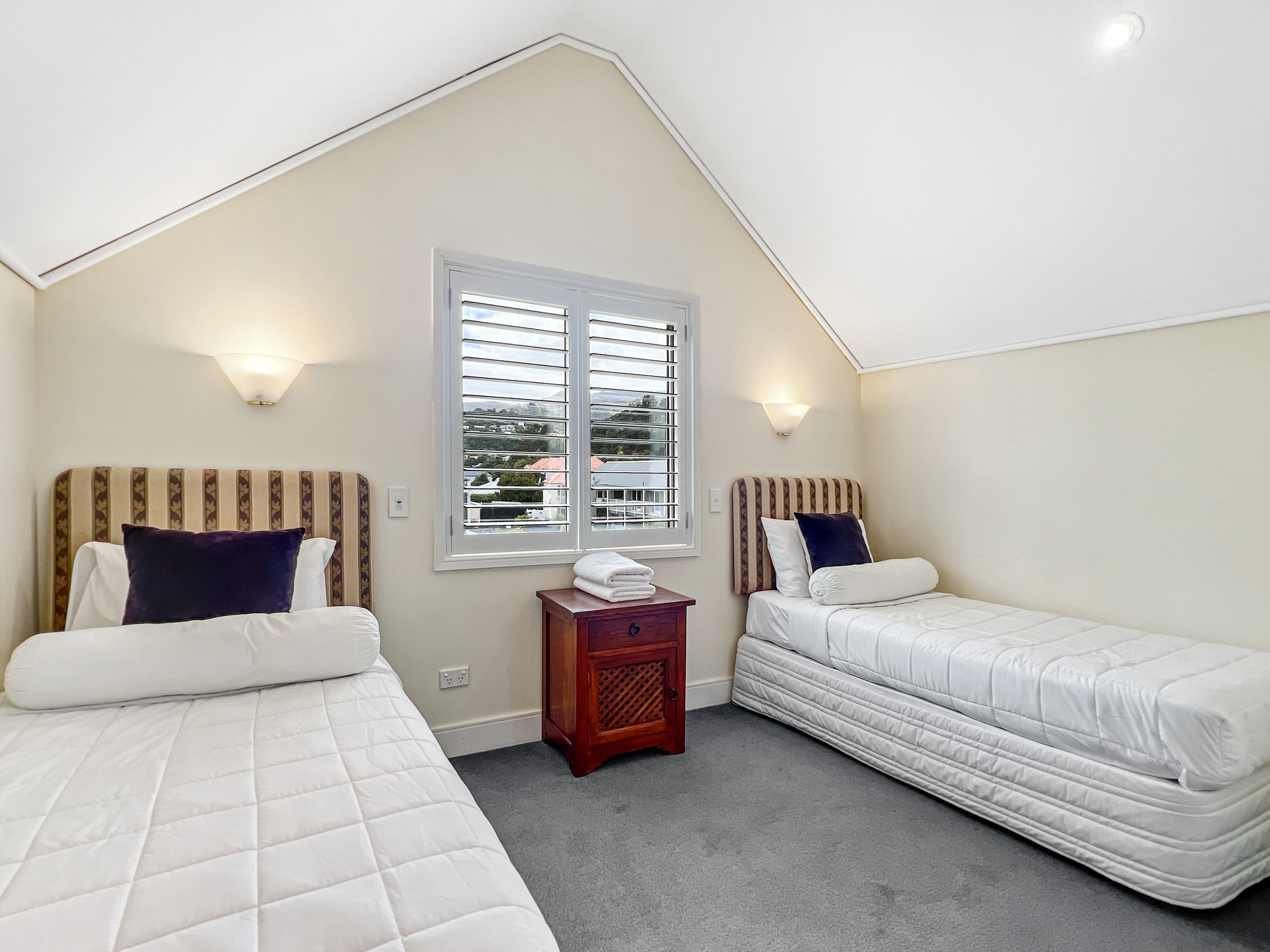 Apt. 34 / Bruce Apartments - Holiday rental property in Akaroa