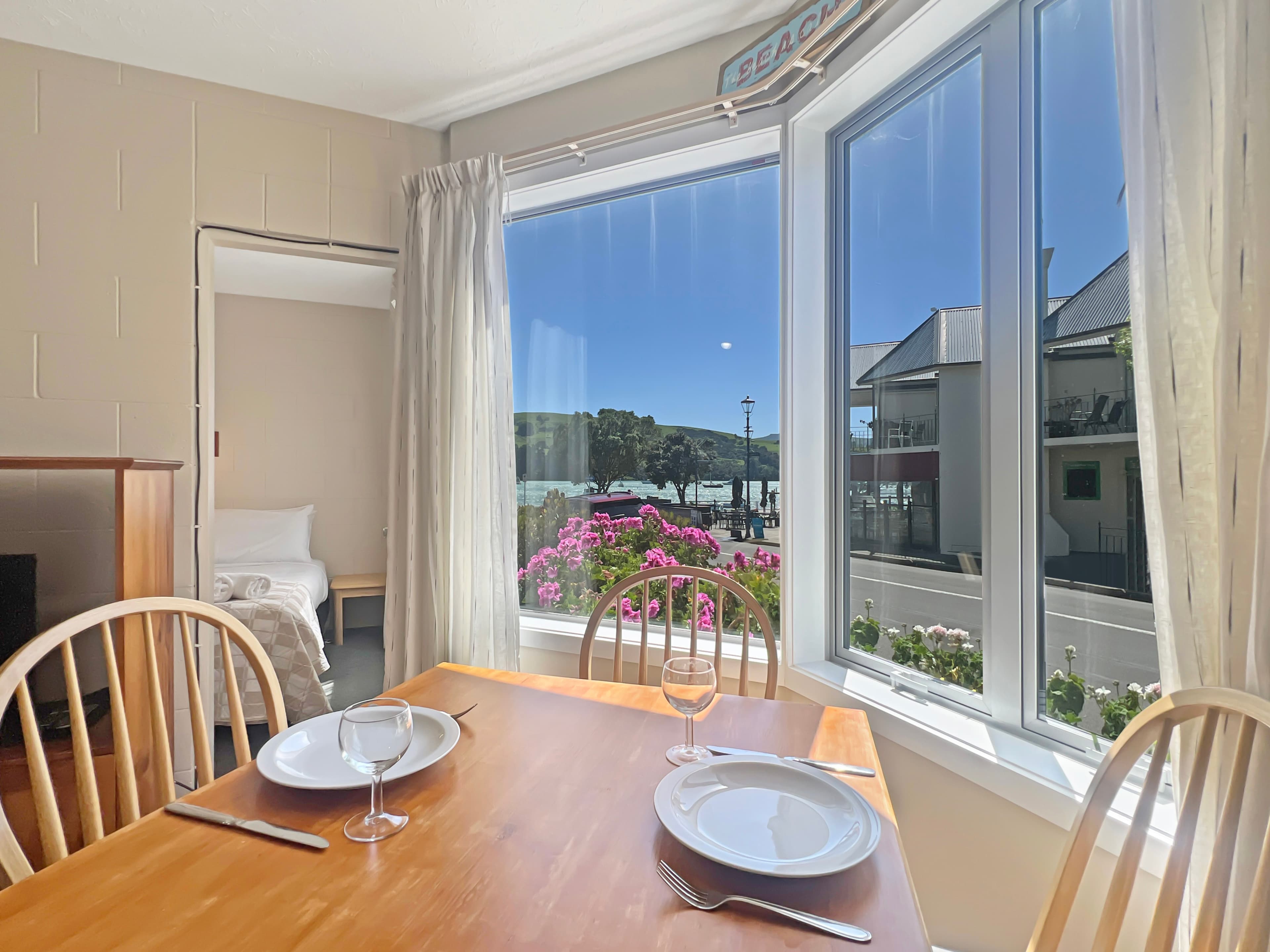 Unit 59 / La Voyageur Apartments